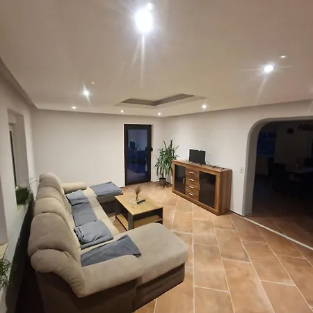 Schlossstrasse Ferienhaus *